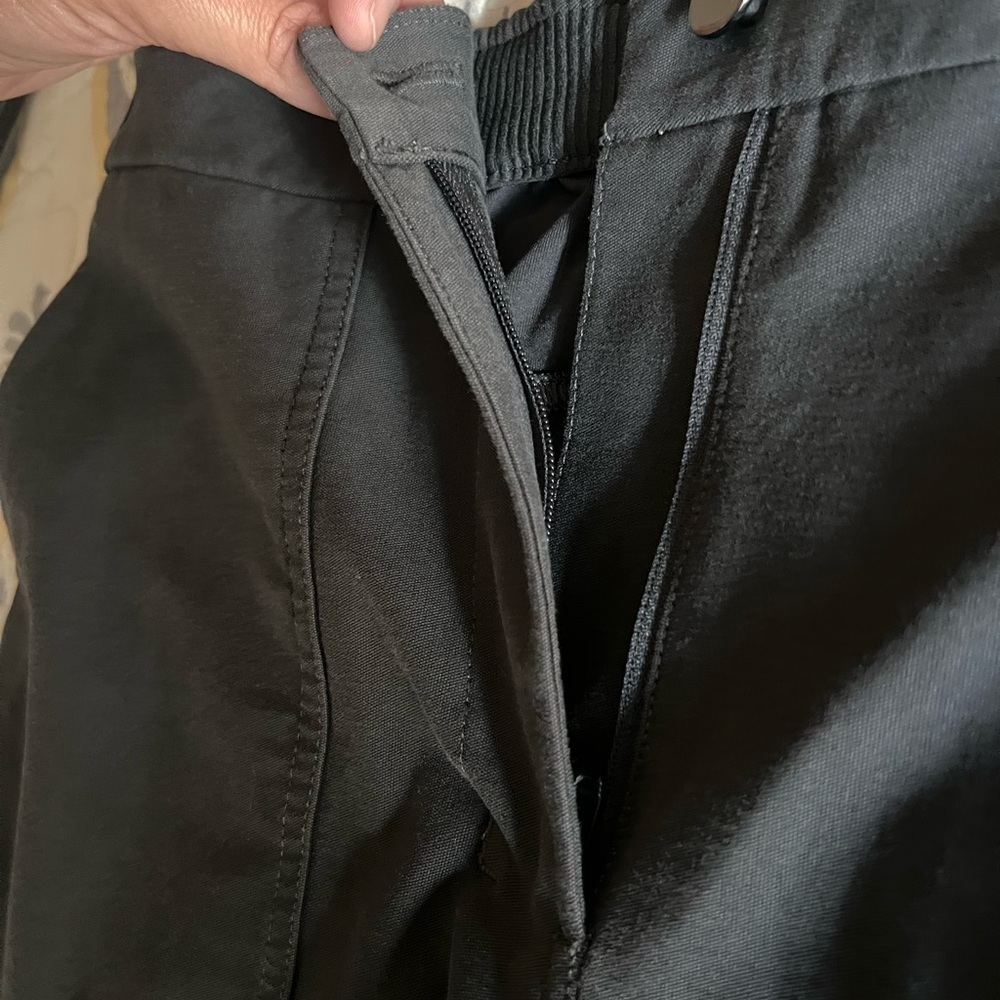 Lululemon Light Utilitech High Rise Cargo Utility Pants Joggers, Charcoal, 29 - Picture 14 of 16